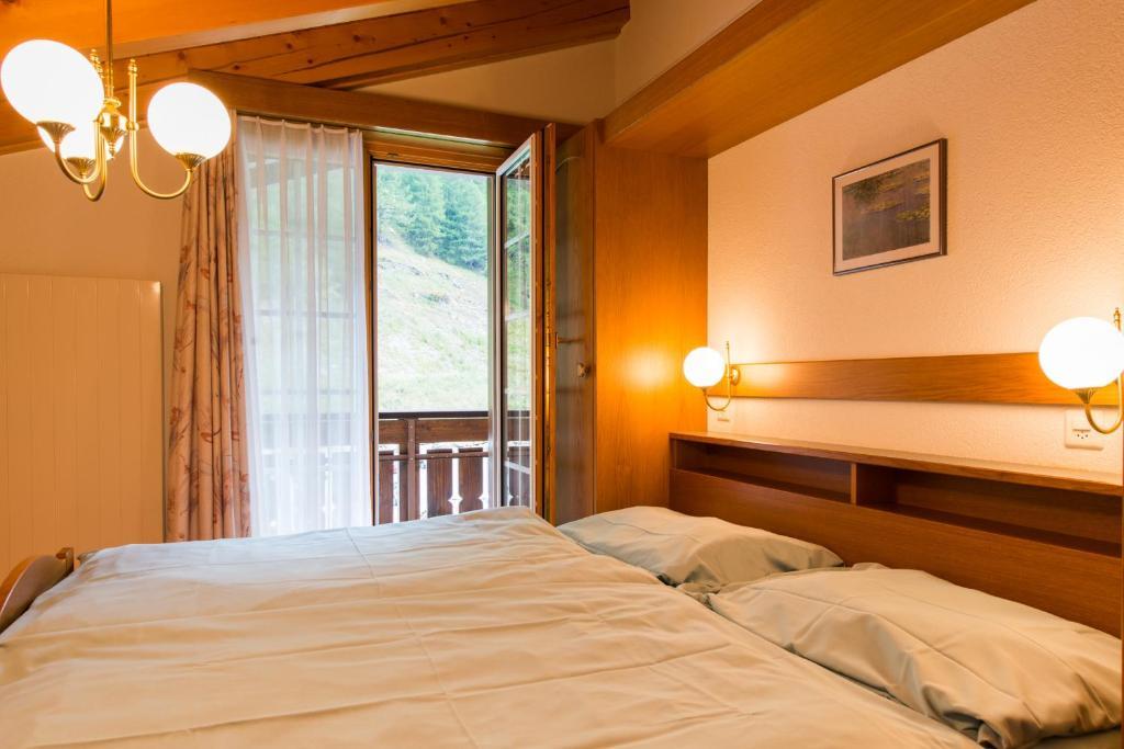 Haus Evita Saas-Grund Oda fotoğraf