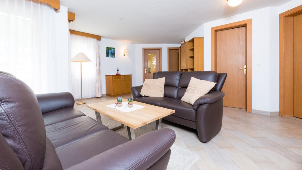 Haus Evita Saas-Grund Oda fotoğraf